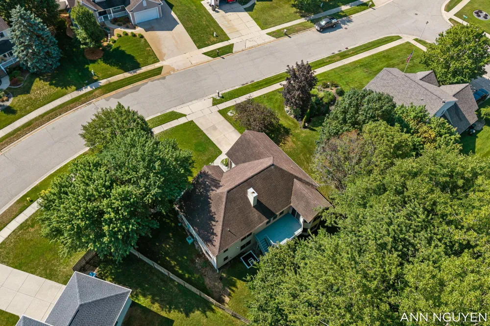 5263 Pine Slope Drive SW Wyoming, MI 49519