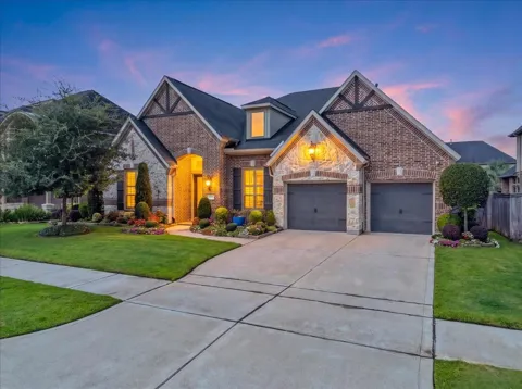5715 Balcones Ridge Lane
