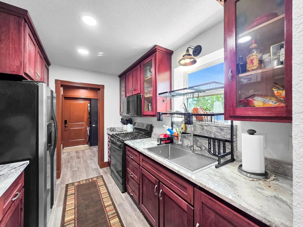 10024 Cr 207 Centerville, TX 75833