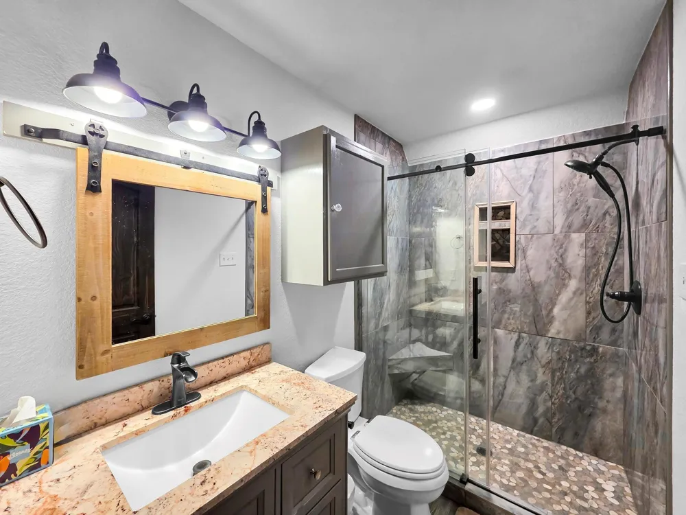 10024 Cr 207 Centerville, TX 75833