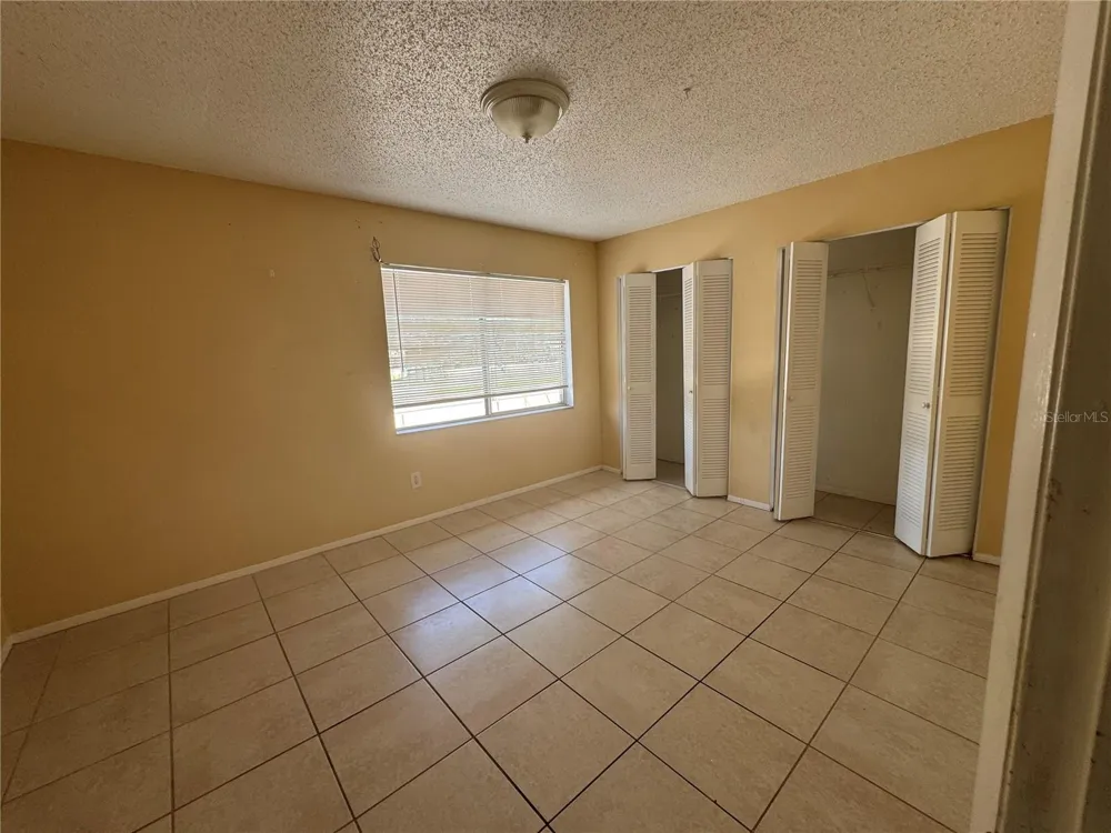 7512 NEEDLE LEAF PLACE #52 Tampa, FL 33617