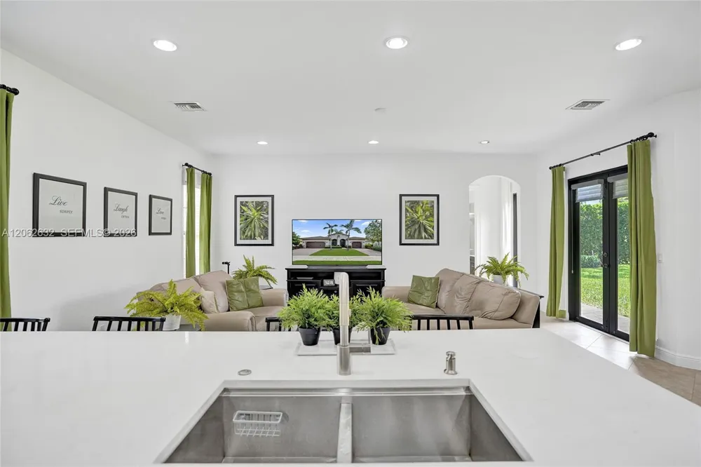 9000 Lakeview Place Parkland, FL 33076