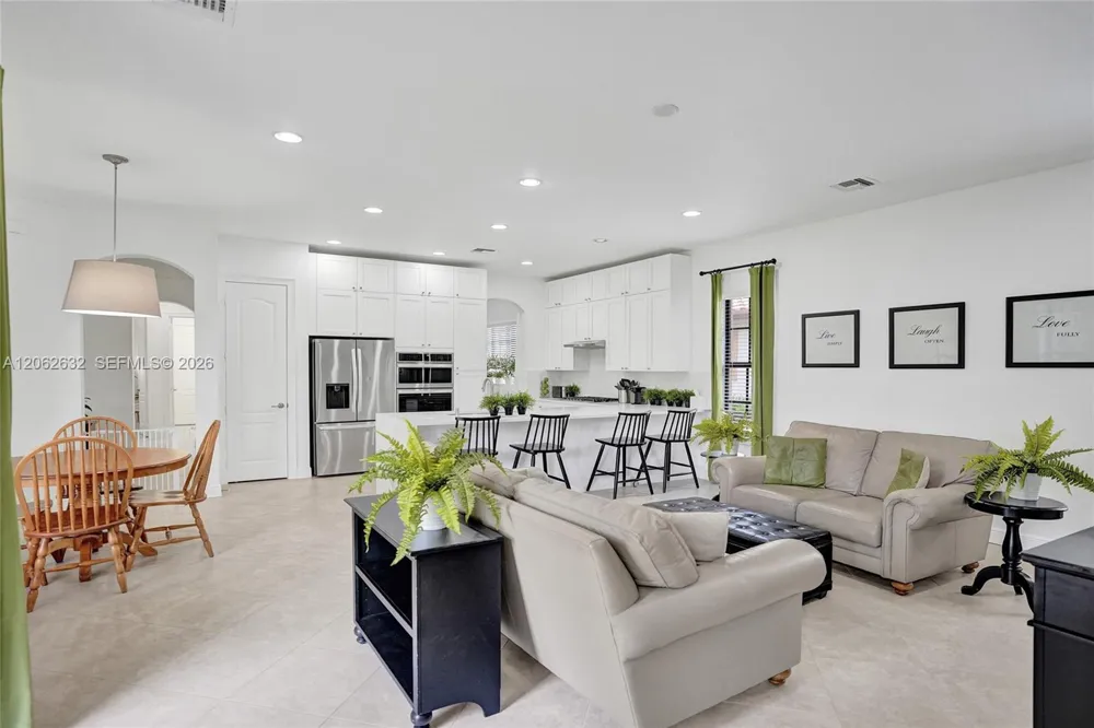 9000 Lakeview Place Parkland, FL 33076