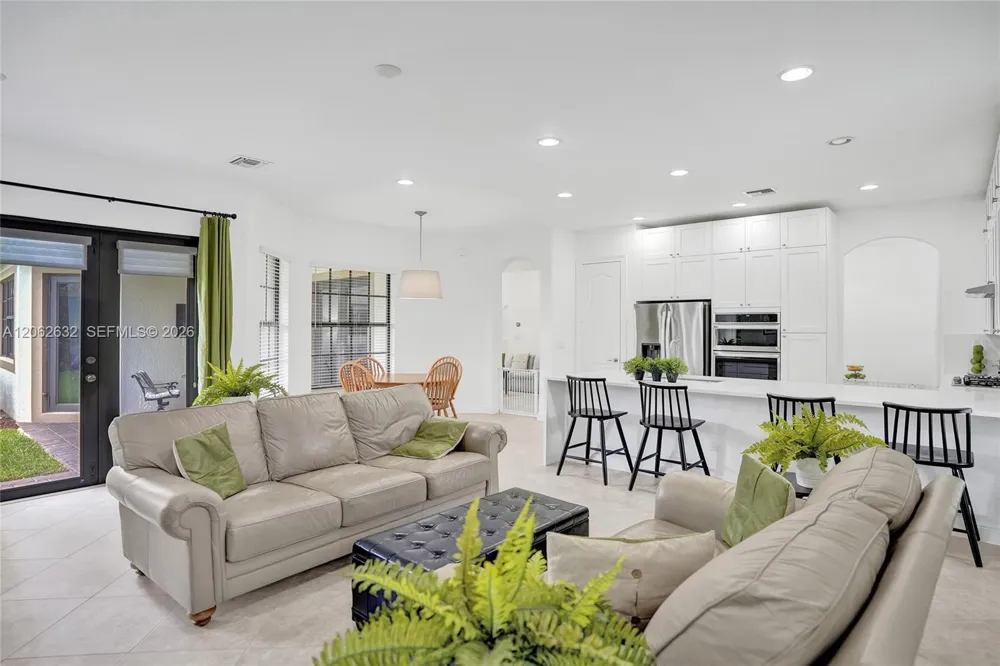 9000 Lakeview Place Parkland, FL 33076