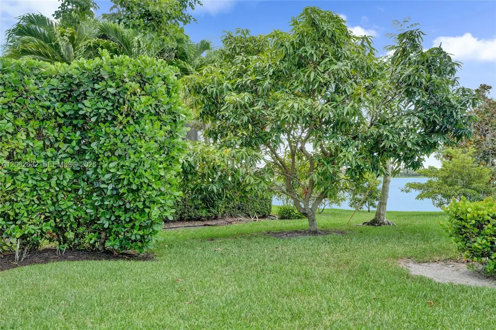 9000 Lakeview Place Parkland, FL 33076