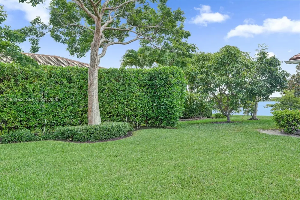 9000 Lakeview Place Parkland, FL 33076