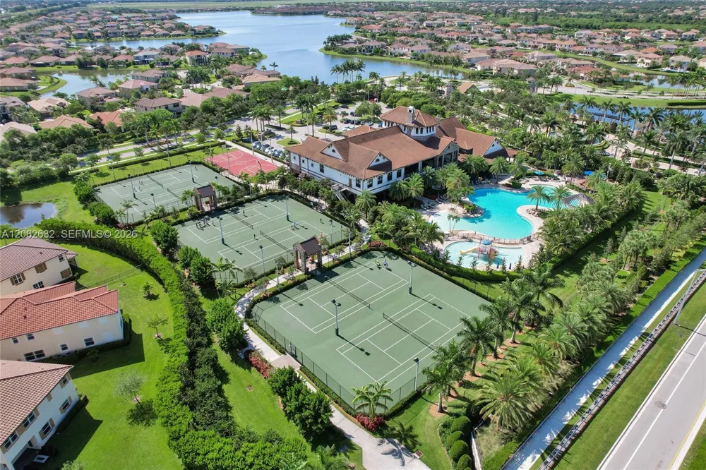 9000 Lakeview Place Parkland, FL 33076