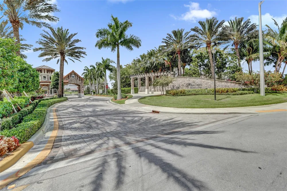 9000 Lakeview Place Parkland, FL 33076