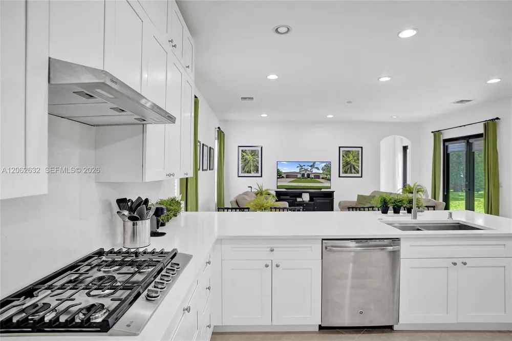 9000 Lakeview Place Parkland, FL 33076