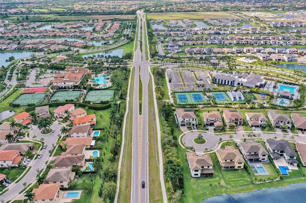 9000 Lakeview Place Parkland, FL 33076