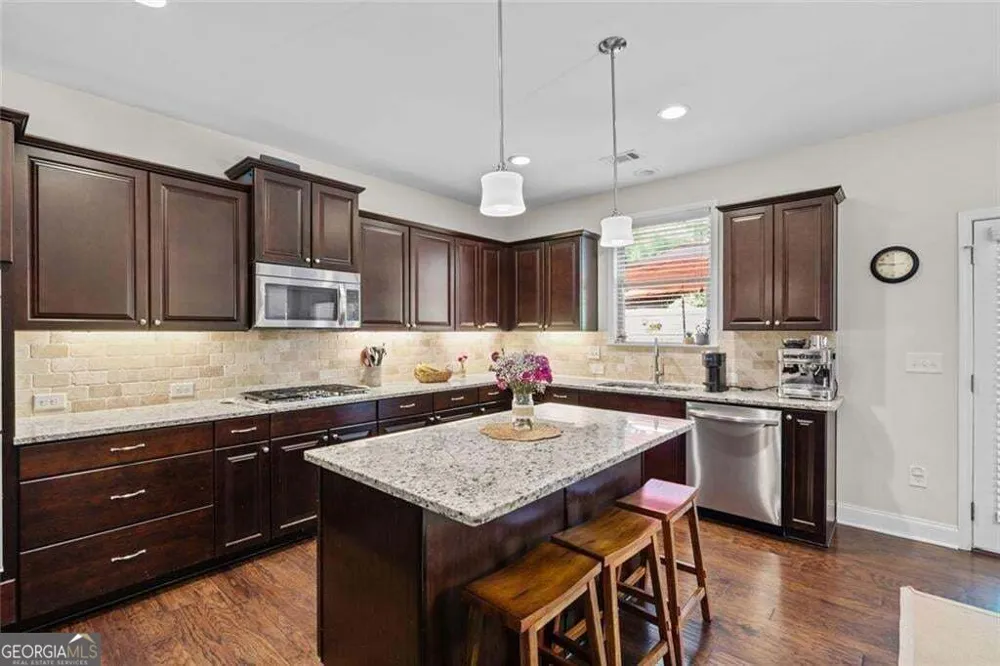 2335 Copper Mill TRL Cumming, GA 30041