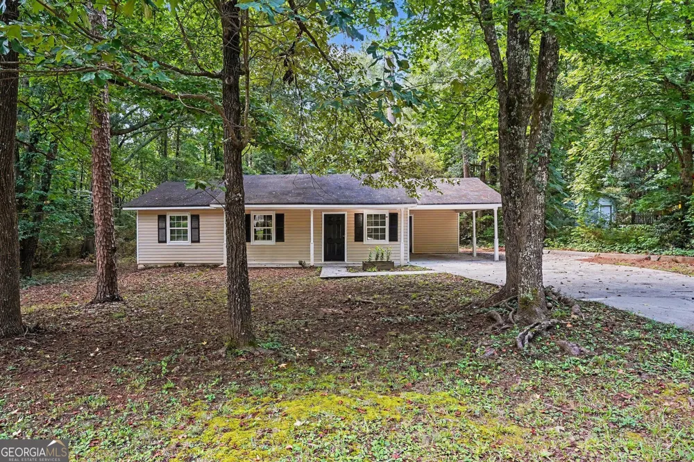 80 Hidden Pines DR Covington, GA 30016