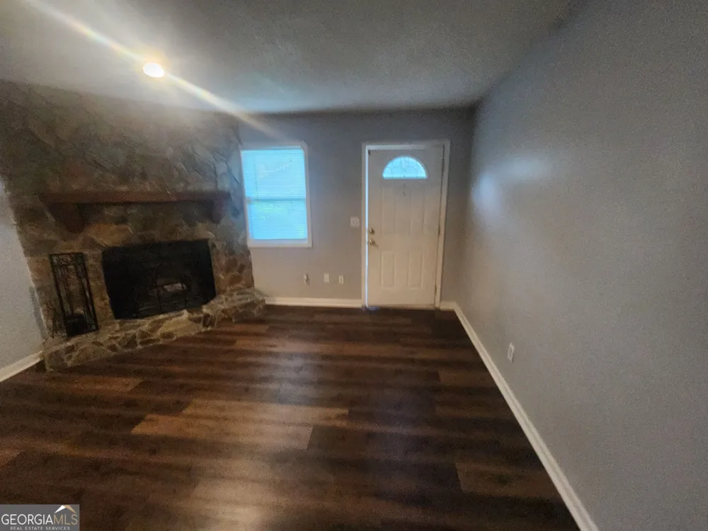 4002 Hawthorne CIR Smyrna, GA 30080