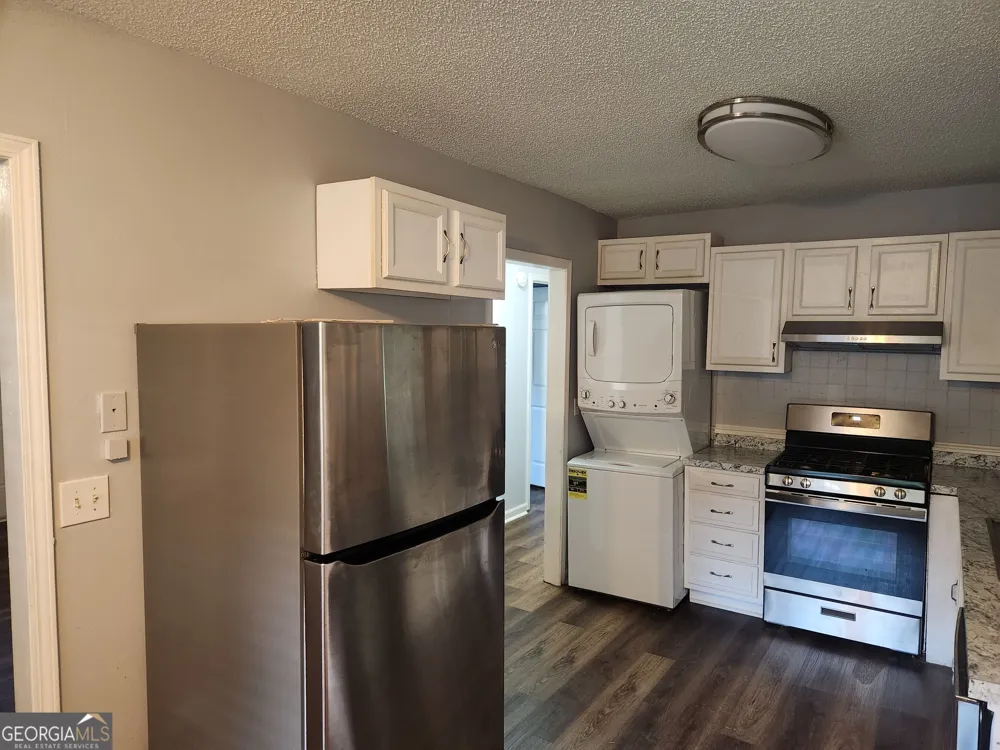 4002 Hawthorne CIR Smyrna, GA 30080