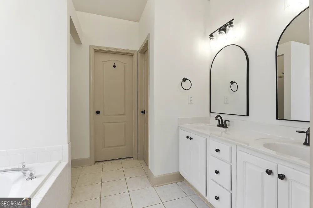 311 Ivy Vale CT Tyrone, GA 30290