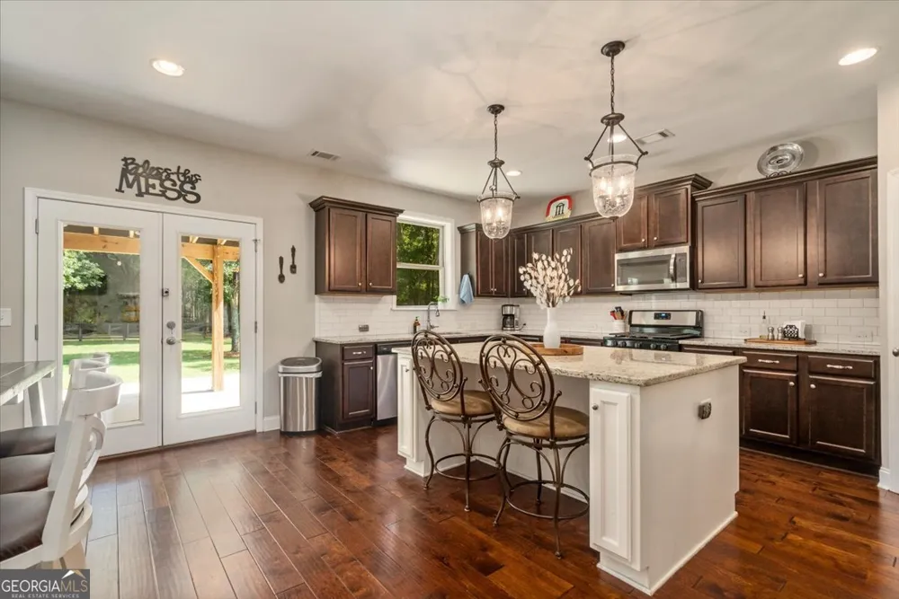 1517 Grove Brook LN Watkinsville, GA 30677
