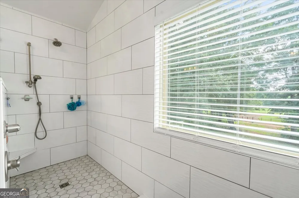 1517 Grove Brook LN Watkinsville, GA 30677