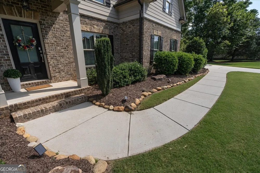 1517 Grove Brook LN Watkinsville, GA 30677