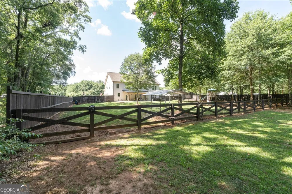 1517 Grove Brook LN Watkinsville, GA 30677