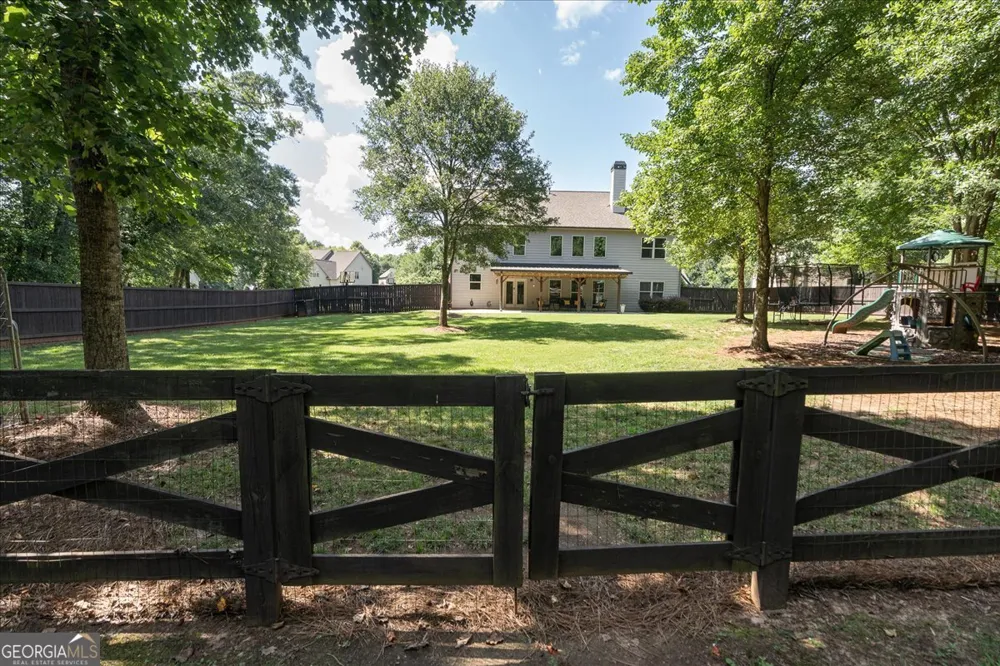 1517 Grove Brook LN Watkinsville, GA 30677