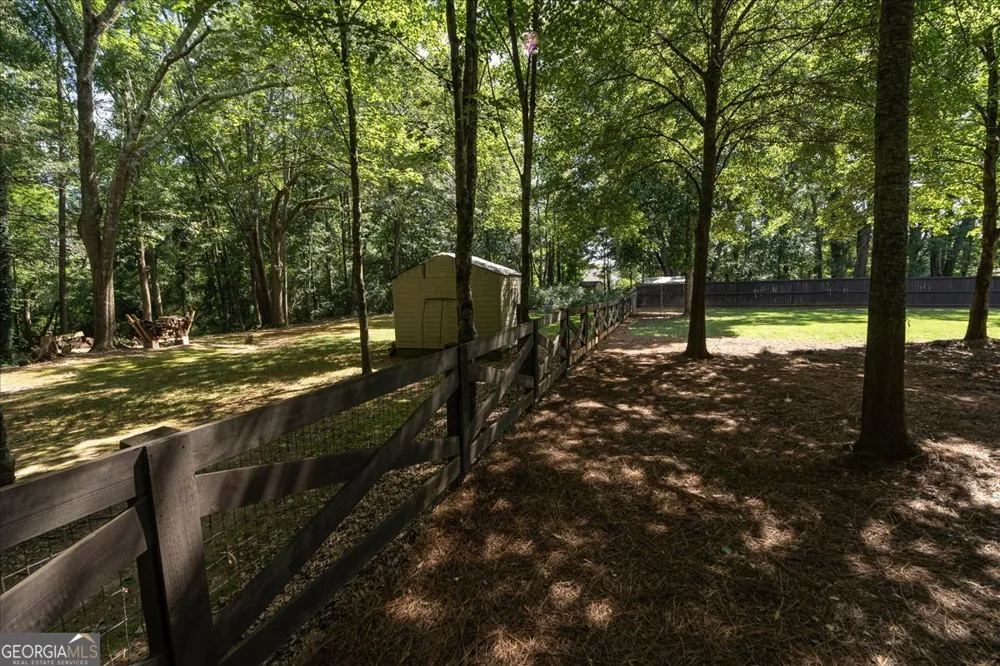 1517 Grove Brook LN Watkinsville, GA 30677