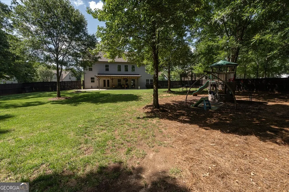 1517 Grove Brook LN Watkinsville, GA 30677