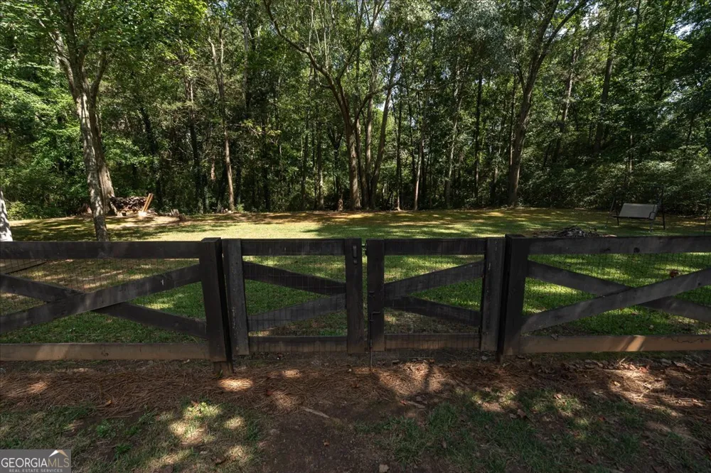 1517 Grove Brook LN Watkinsville, GA 30677