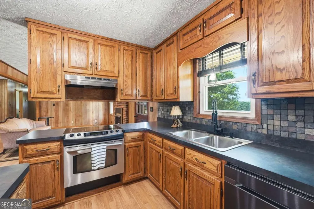 238 Winters RD Temple, GA 30179