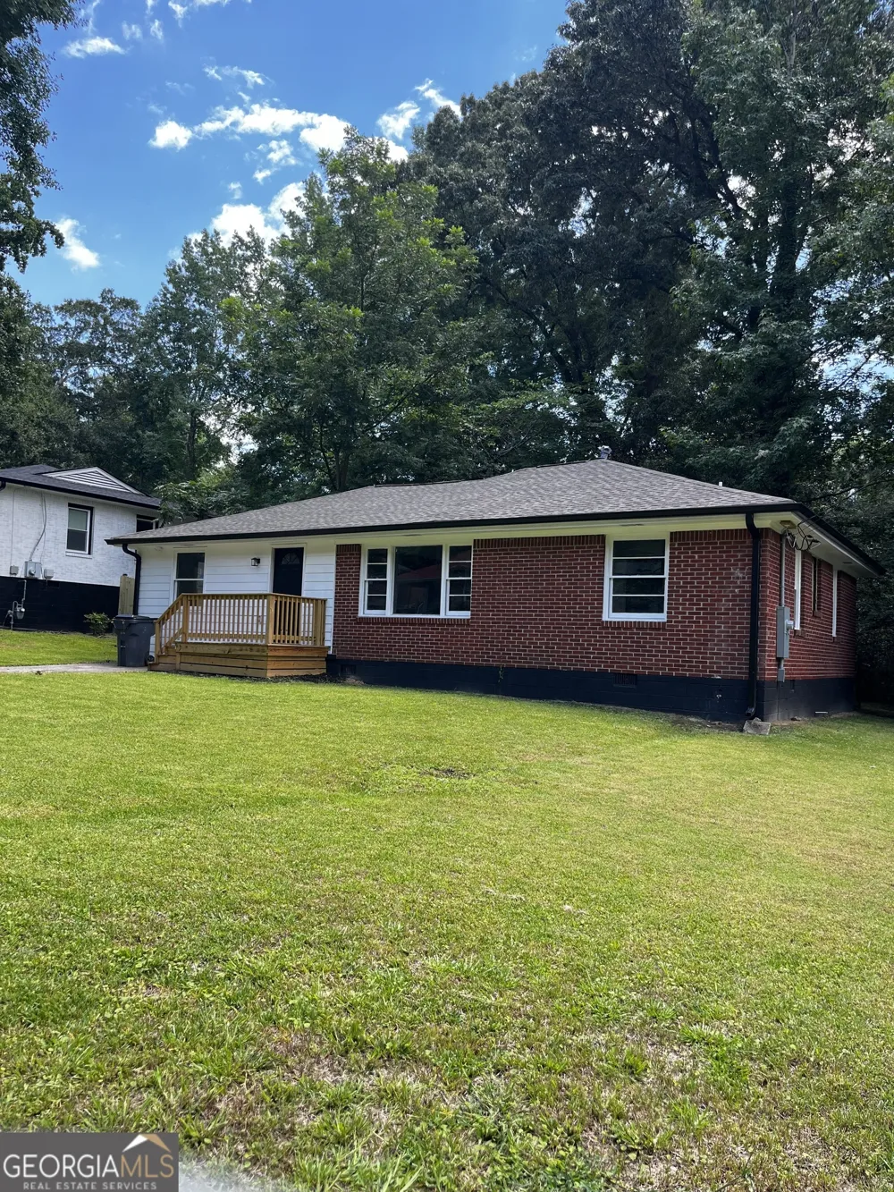 2328 Bonner RD East Point, GA 30344