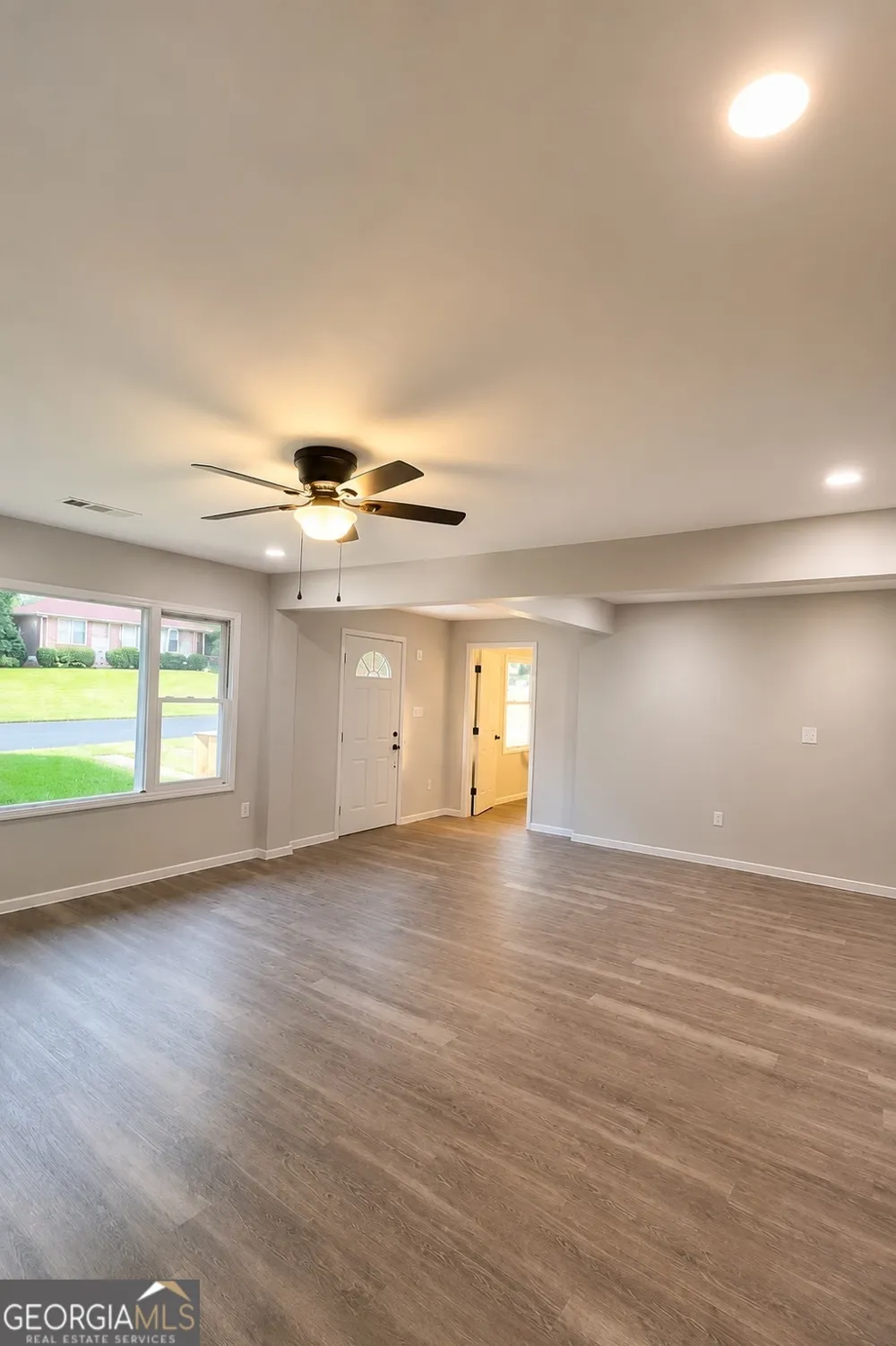 2328 Bonner RD East Point, GA 30344