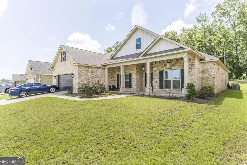 306 Rustic Live Oak TRL Bonaire, GA 31005