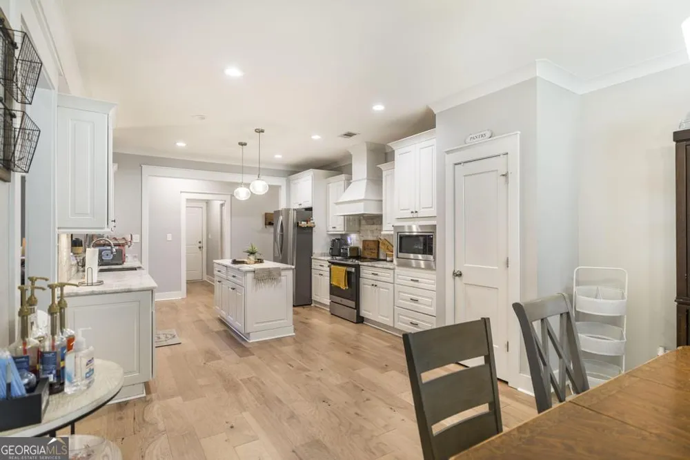 306 Rustic Live Oak TRL Bonaire, GA 31005