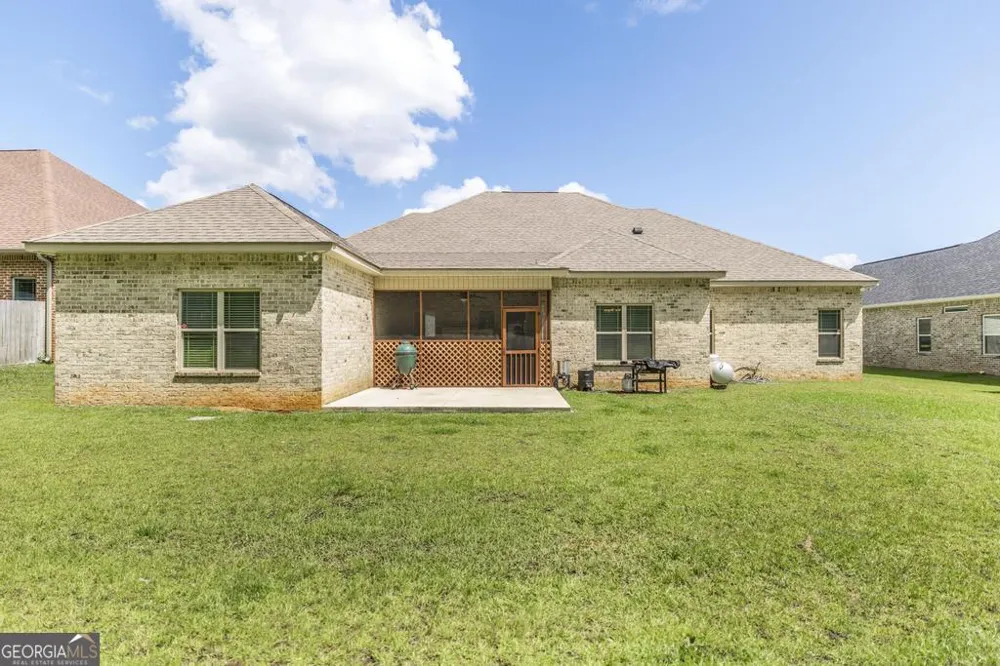 306 Rustic Live Oak TRL Bonaire, GA 31005