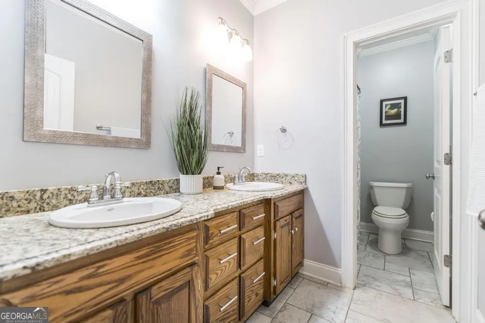 202 Lowpoint TRL Warner Robins, GA 31093