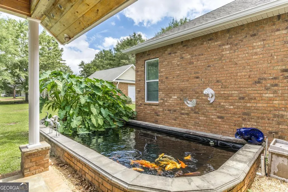 202 Lowpoint TRL Warner Robins, GA 31093