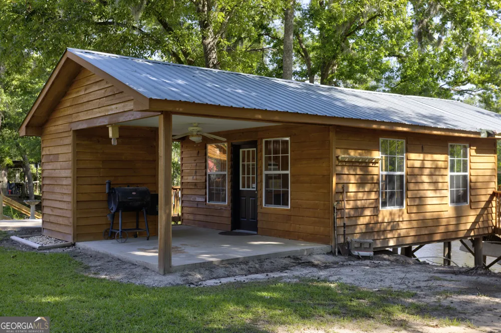 62 Tupelo DR Reidsville, GA 30453