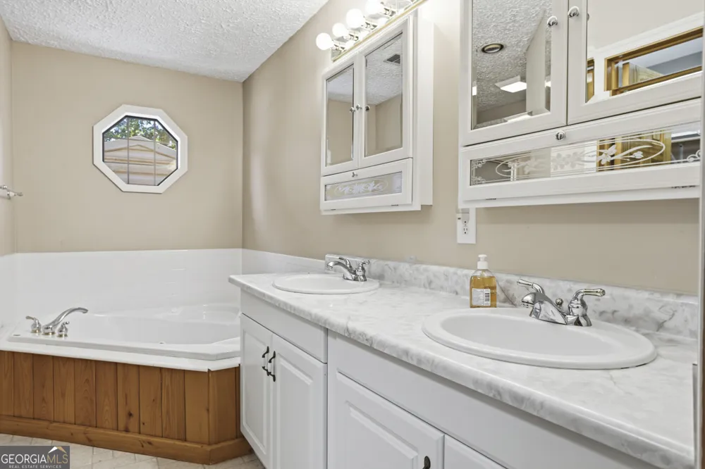 62 Tupelo DR Reidsville, GA 30453