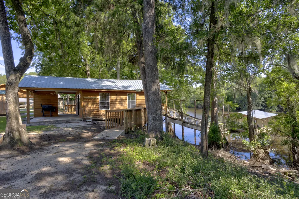 62 Tupelo DR Reidsville, GA 30453