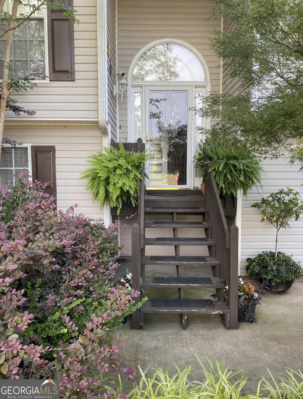 112 Canterbury CT Jackson, GA 30233