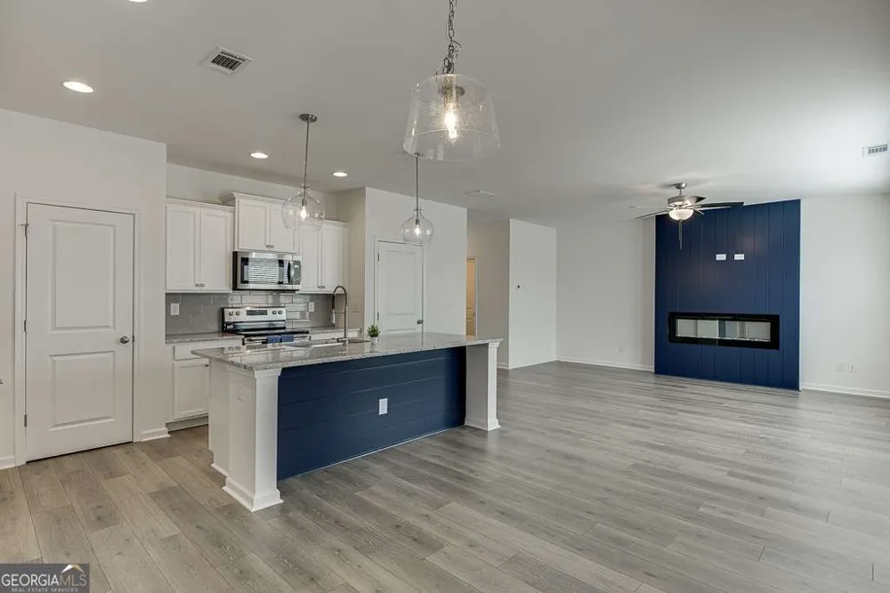 198 Blue Dragon DR Jefferson, GA 30549