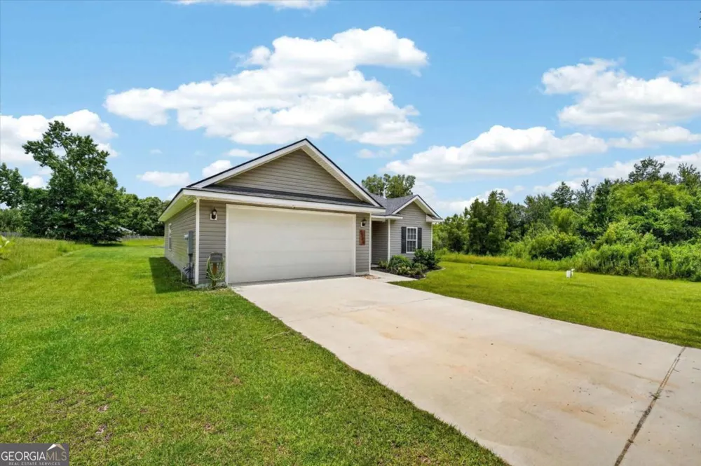 5366 Moody Bridge RD Ludowici, GA 31316