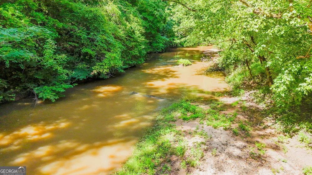 104 Ridge Way Forsyth, GA 31029