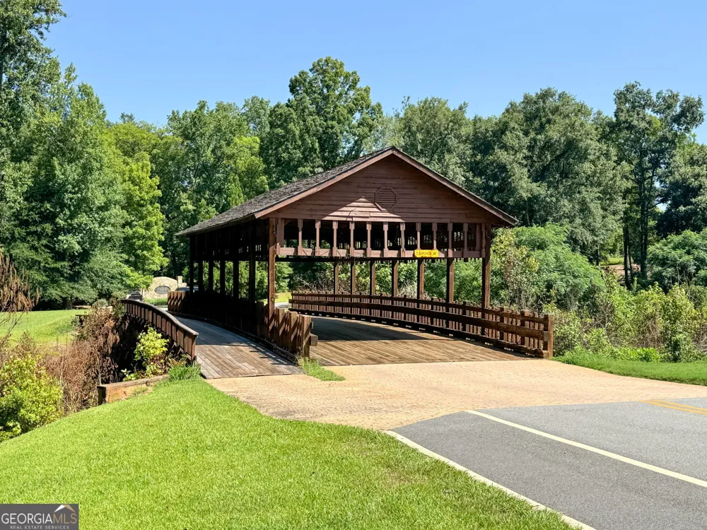 104 Ridge Way Forsyth, GA 31029
