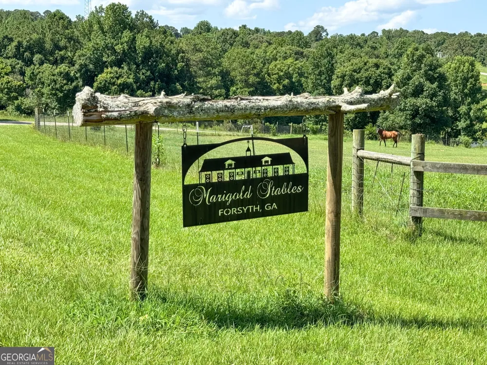 104 Ridge Way Forsyth, GA 31029