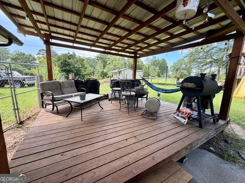 57 Lakeside DR Tifton, GA 31793