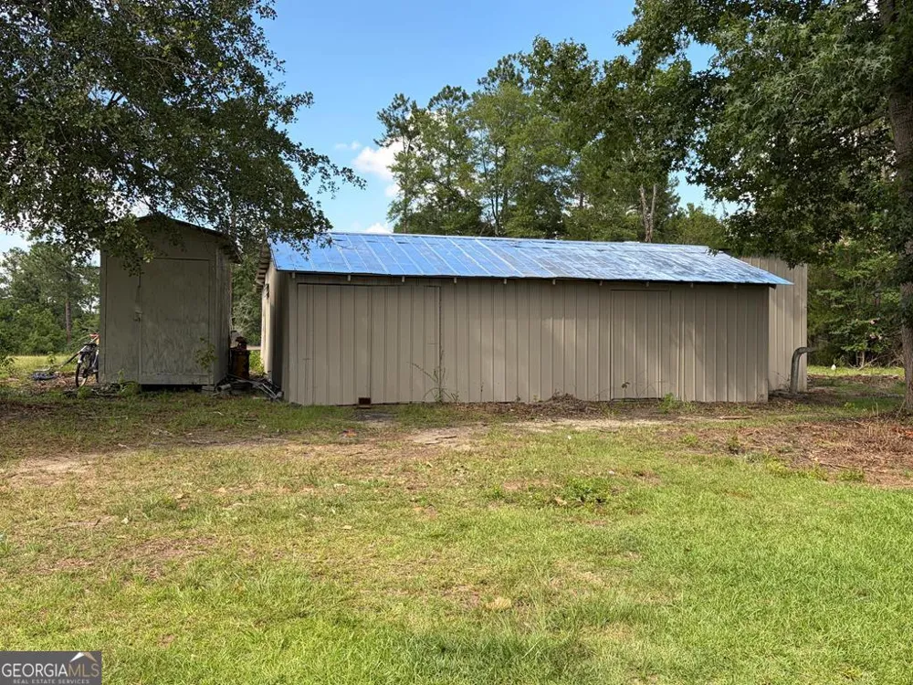 57 Lakeside DR Tifton, GA 31793