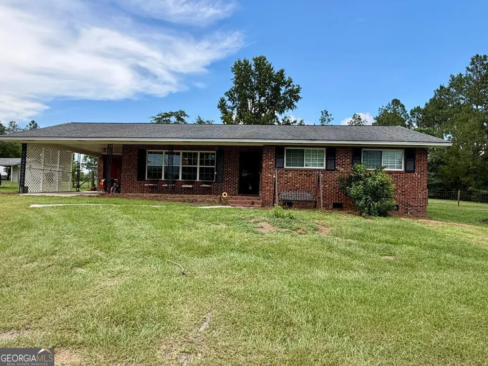 57 Lakeside DR Tifton, GA 31793
