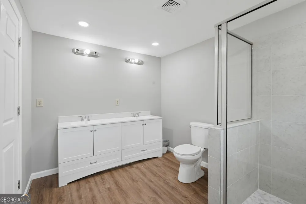 7134 Williams RD Flowery Branch, GA 30542