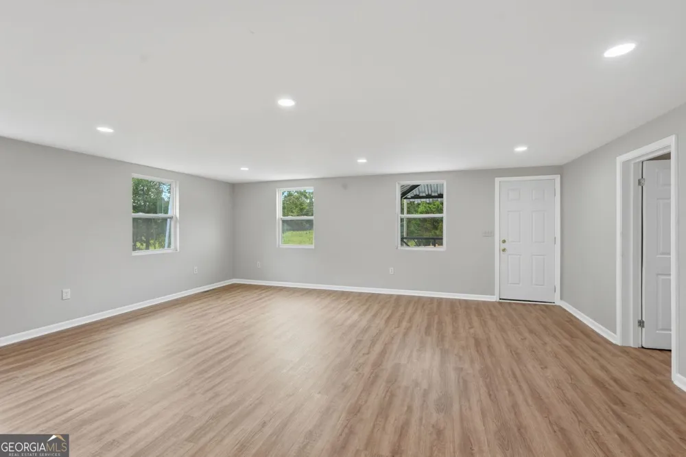 7134 Williams RD Flowery Branch, GA 30542