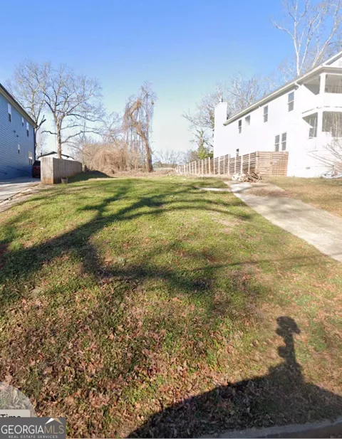 636 Warren AVE
